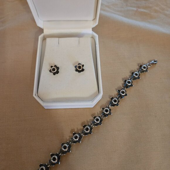 Jewelry - Sterling Silver Daffodil flowered Earrings & Bracelet